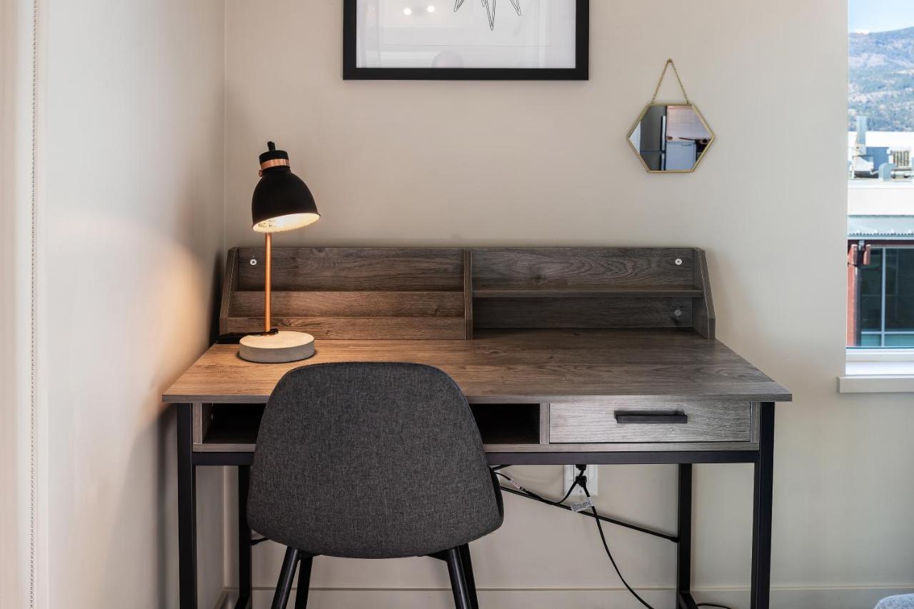 Corner Nest - Luxury Brand New Top Floor 2Bedroom Condo Kelowna Exteriér fotografie